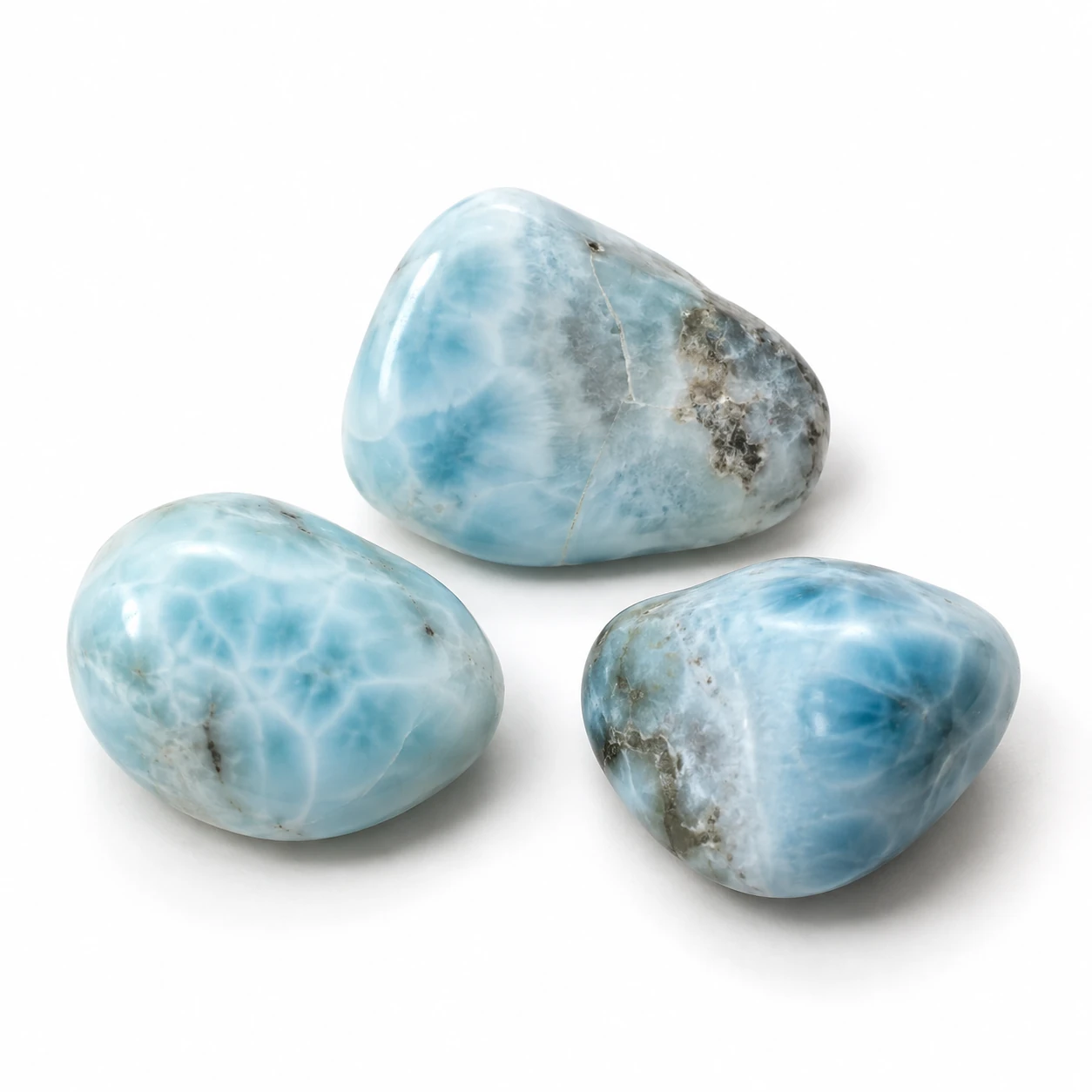 Blauw-witte larimar met wolkachtige tekening