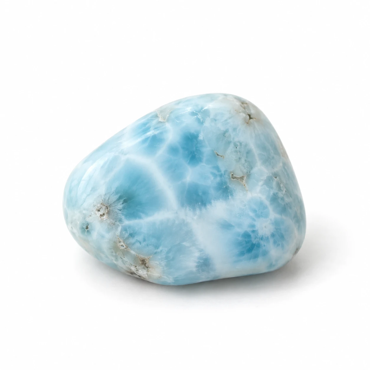 Blauw-witte larimar met wolkachtige tekening