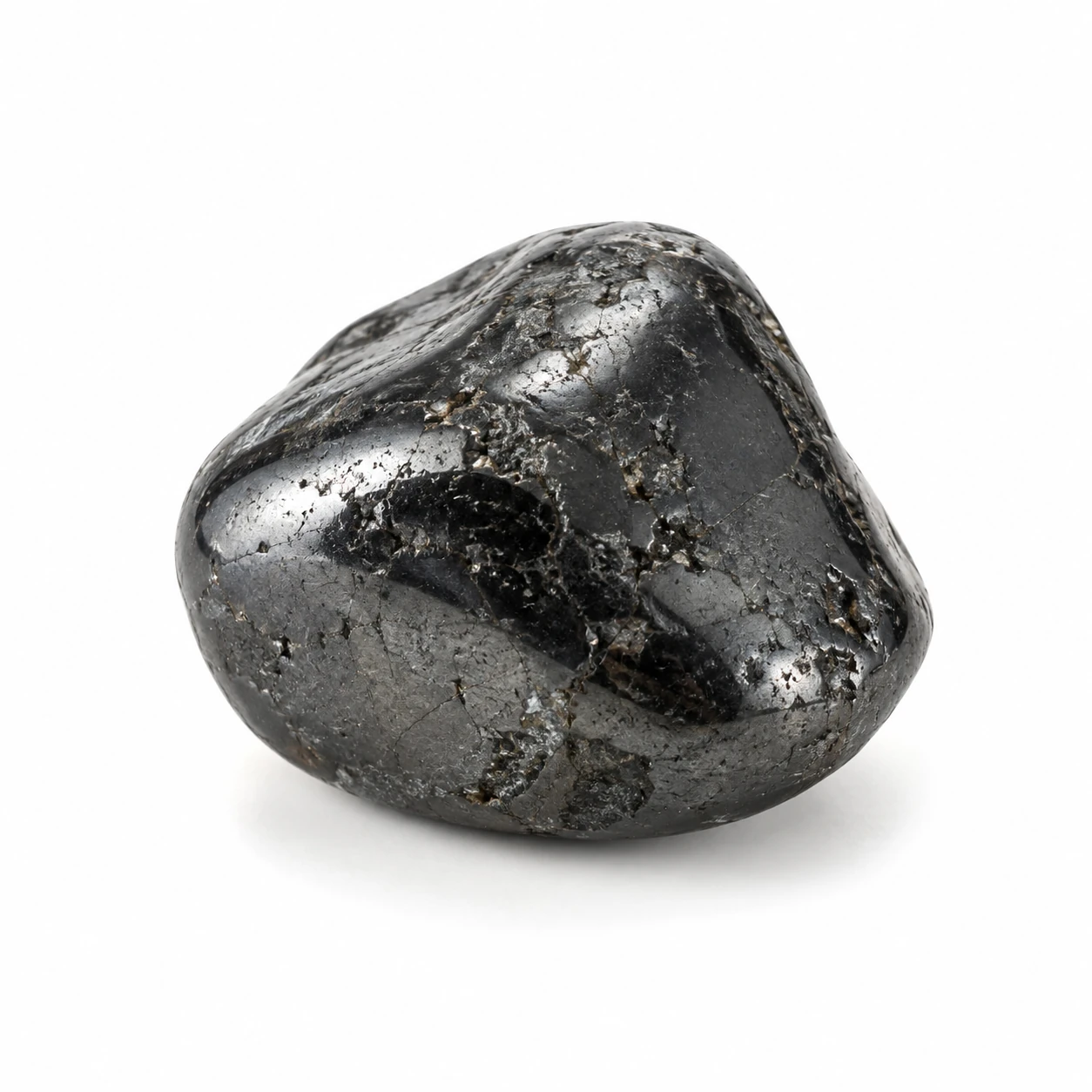 Zwart metallisch magnetiet, ruwe kristallen of knuffelsteen